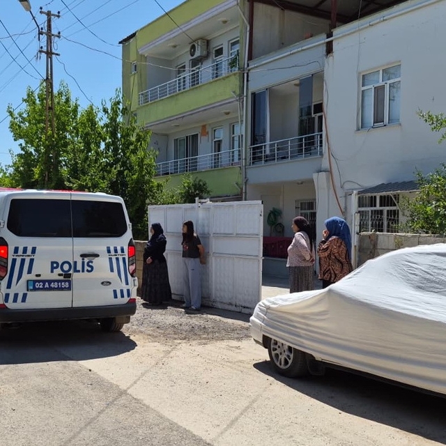 Adıyaman'da yüksekten düşen engelli genç yaralandı