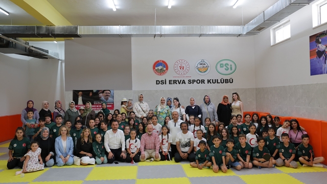 Başkan Çolakbayrakdar: "Kocaburger'i yaz boyunca ERVA okullarında sürdüreceğiz"