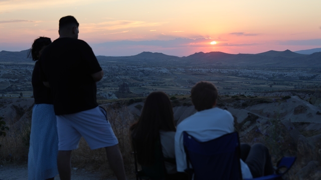Kapadokya, dünyanın en iyi gün batımı destinasyonu seçildi
UNESCO mirası Kapadokya, uluslararası araştırmada zirveye yerleşti