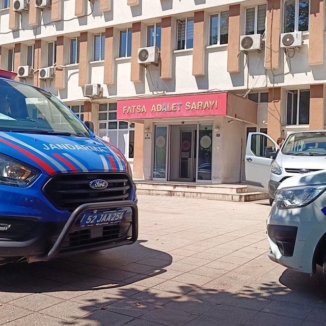 Kardeş katliamında zanlı adliyede: Arka kapıdan çıkarıldı