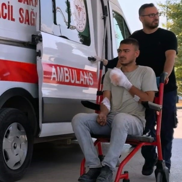19 yaşındaki genç elektrikli testereyle çalışırken parmakları kesildi