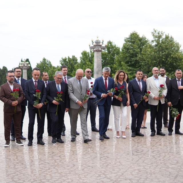 Kepez Belediyesi'nden dost ve kardeş ülke Azerbaycan'a kültür köprüsü