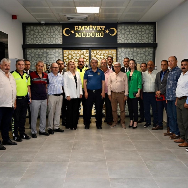 Yalova'da muhtarlarla güvenlik ve asayiş toplantısı
