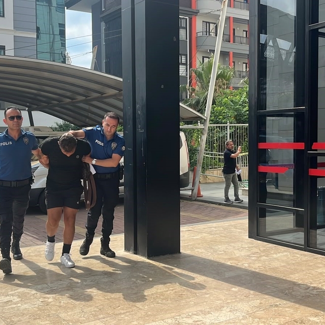Devlete ve polise hakaret eden yabancı uyruklu şahıs serbest bırakıldı
