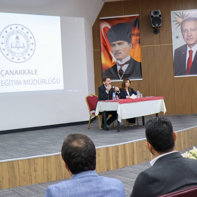 Çanakkale'de eğitimde yenilikçi teknolojilerin etkin kullanımı toplantısı g...