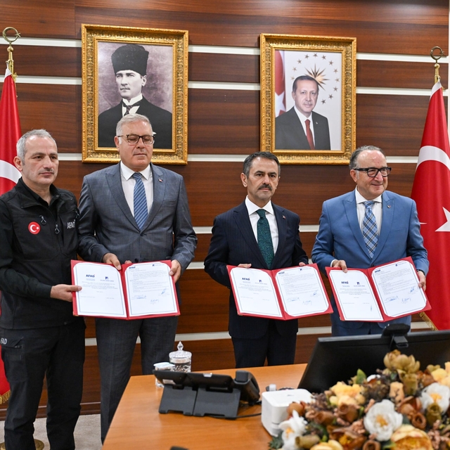 Kocaeli'de sanayi kuruluşlarının afet haberleşme sistemi dijital altyapıya...