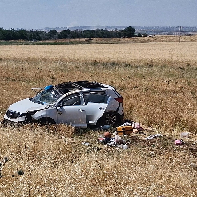 Diyarbakır'da tarlaya düşen cipte 1'i ağır 5 yaralı