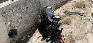 Çorum'da otomobil dereye uçtu: 2 yaralı