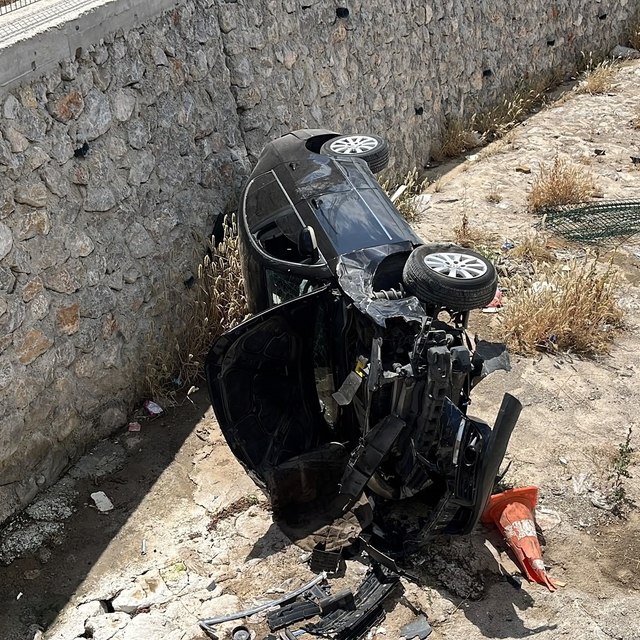 Çorum'da otomobil dereye uçtu: 2 yaralı
