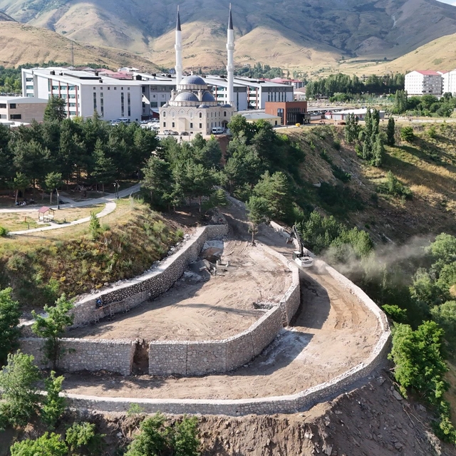 Bitlis'te yeni mesire alanı ve yürüyüş yolu yapılıyor