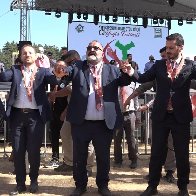 Türkiye'nin dört bir yanından gelen Giresunlular Bursa'da buluştu
30 bin Gi...