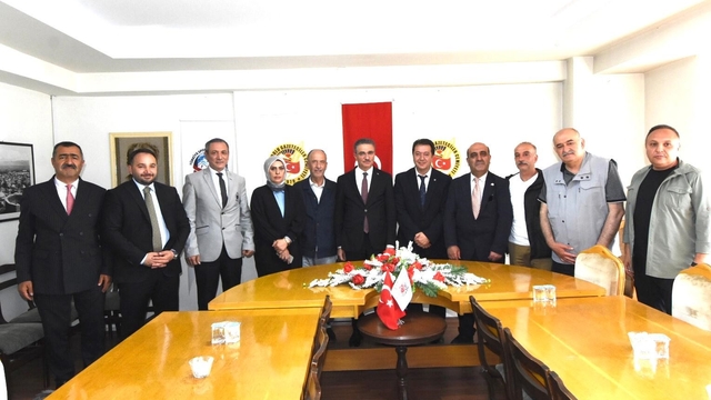 Vali Baruş'tan DAGC'ye iade-i ziyaret
