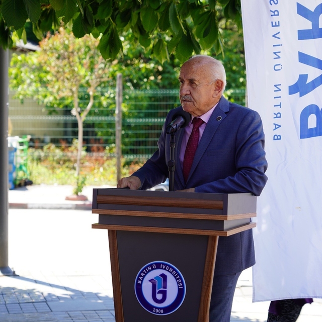 BARÜ Bilim Kafe etkinliğinde gençlere geleceğin meslekleri anlatıldı