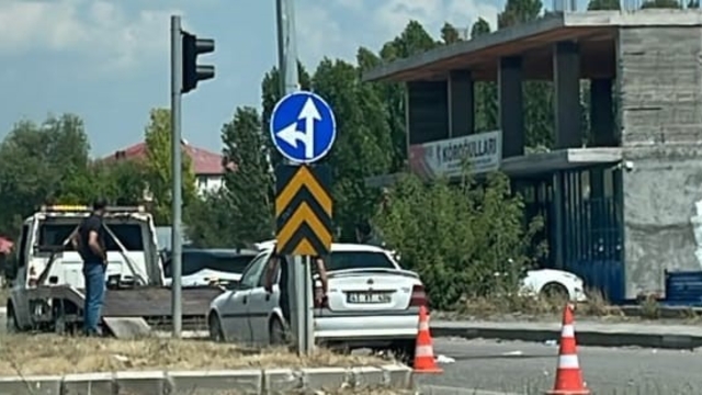 Bulanık'ta trafik kazası: 3 yaralı