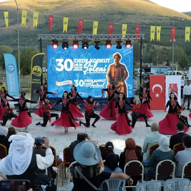 Şölen coşkusu Yeni Şehir Parkı'na taşındı