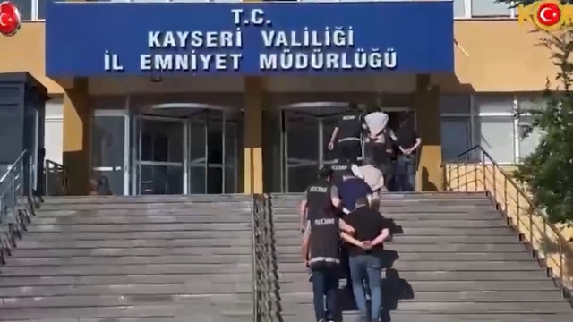 Kayseri'de kaçak sigara operasyonui; 2 tutuklama
