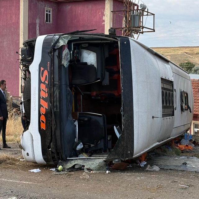 Kırıkkale'de 1 kişinin öldüğü otobüs kazasının görüntüleri ortaya çıktı