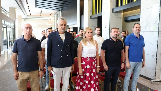 Merkezefendi'nin adı Denizli Basket oldu