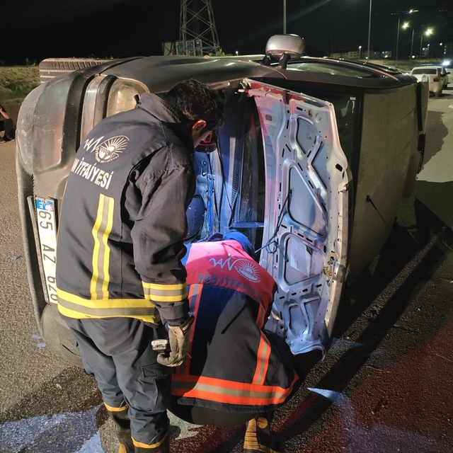 Van'da trafik kazası: 3 yaralı