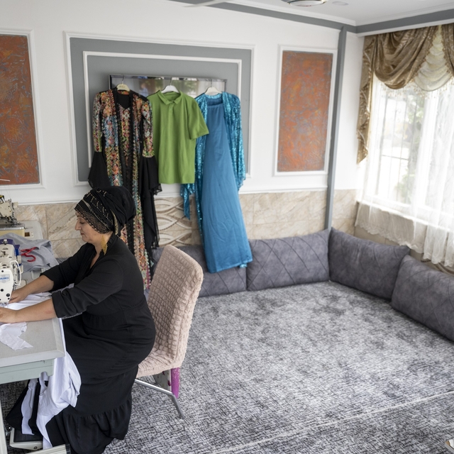 Mersin'de aldığı eğitimle evinden üretip kazanmaya başladı