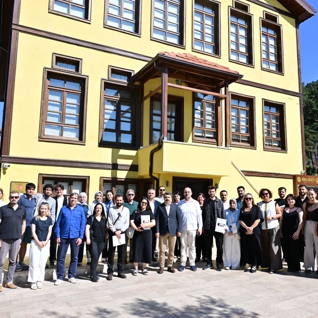 Mimar adayları Yıldırım Külliyesi için yarıştı