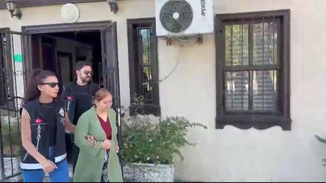 33 yıl hapis cezasıyla aranan kadın hırsız Bursa'da yakalandı