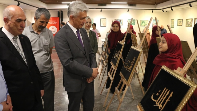 Mersin'de Hz. Peygamber'in 1500. doğum yılına özel 'Mucize' sergisi açıldı