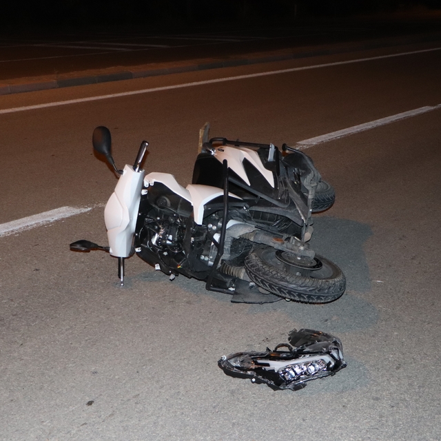 Otomobille çarpışan motosikletteki 2 kişi yaralandı
Kaza yerinden ayrılan o...