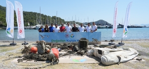 Göcek Halk Plajı'nda deniz dibi temizliği tamamlandı
