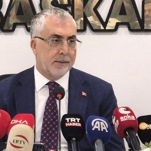Bakan Işıkhan: Bugün bölgesine de dünyaya da liderlik eden güçlü bir Türkiy...