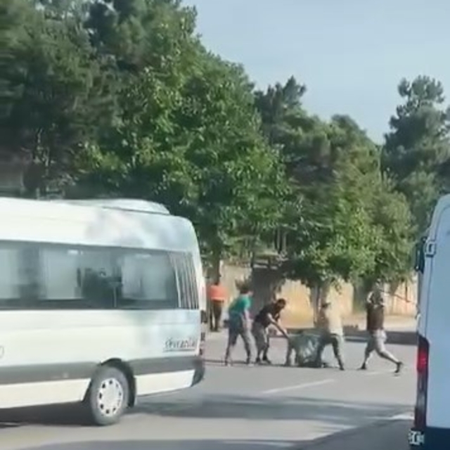 Trafikte tartıştıkları kişiyi sopayla dövdüler: 4 gözaltı