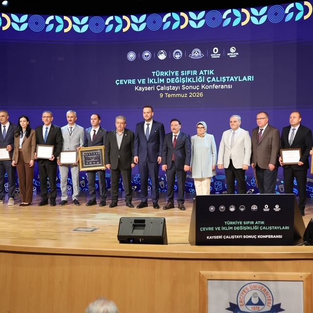 Türkiye Sıfır Atık Çalıştayı Sonuç Konferansı'nda Kayseri Büyükşehir'e teşe...