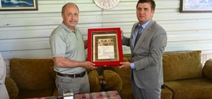 Şehit Yusuf Ergün'ün "şehadet belgesi" babasına teslim edildi
