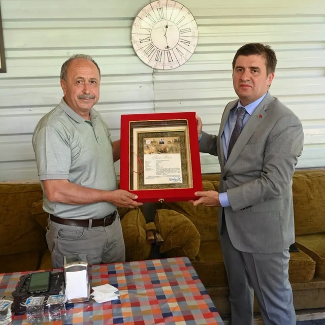 Şehit Yusuf Ergün'ün "şehadet belgesi" babasına teslim edildi