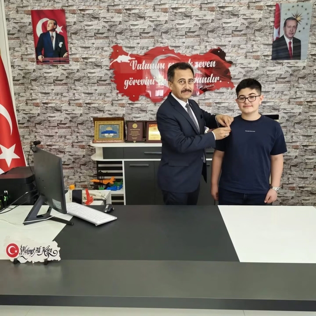 LGS şampiyonu çeyrek  altınla ödüllendirildi