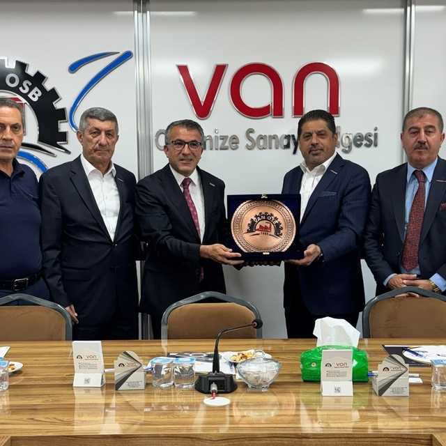 İş dünyası Van OSB'de buluştu: Bölgesel kalkınma ve ulaşım ağları masaya ya...