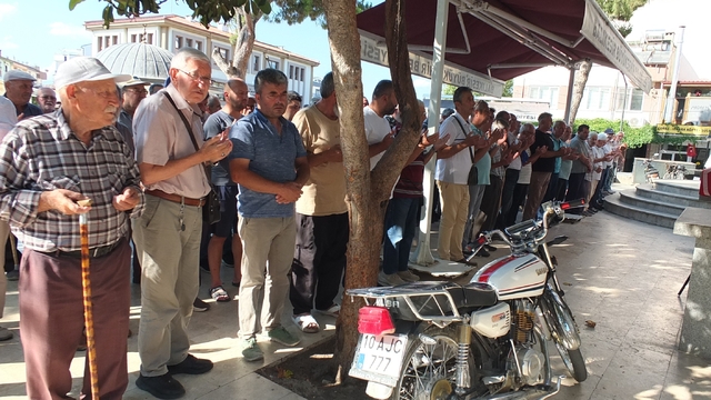 Burhaniye de emekli astsubay törenle toprağa verildi