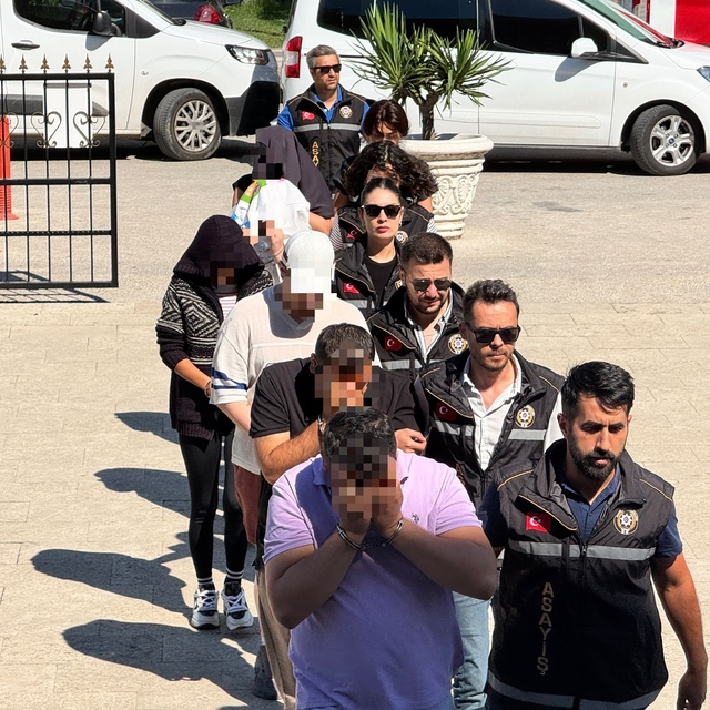 Fuhuş operasyonunda "meyveli" şifreleme oyununu polis bozdu