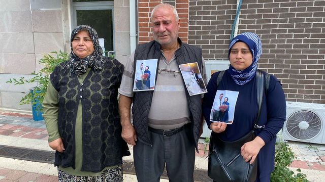 Sözlüsüyle kazada ölen Mustafa'nın babası: Gelinlik damatlık giydireceğim derken kefenle geldiler