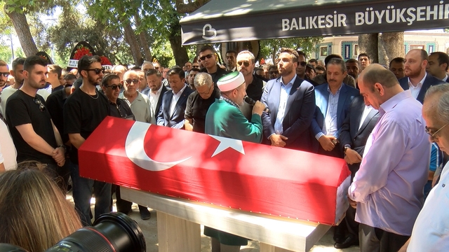 TBMM Başkanı Kurtulmuş, Bandırma'da cenaze törenine katıldı