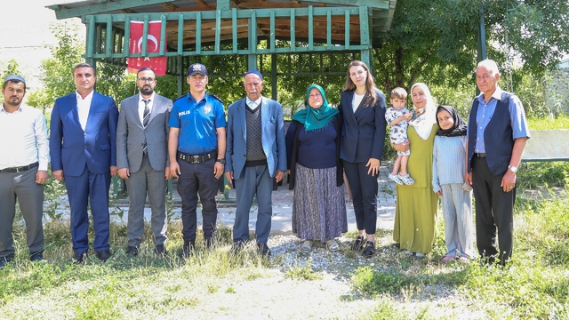 Kaymakam Fatma Turhan Keser'den şehit kabrine ziyaret