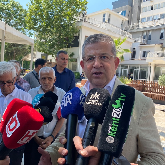 AK Parti Denizli İl Başkanı Subaşıoğlu'ndan araç kiralama ihalesine eleştir...