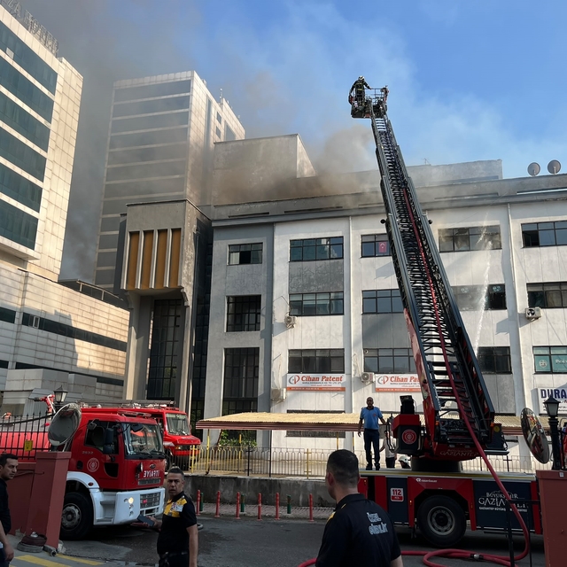 Gaziantep'te iş merkezinde yangın (2)