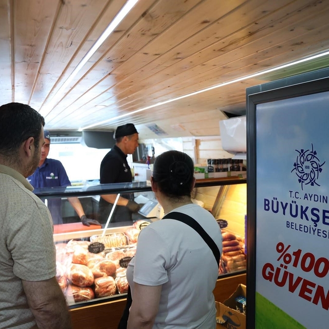 Aydın Büyükşehir Belediyesi Mobil Halk Ege Et'e Buharkent'te yoğun ilgi