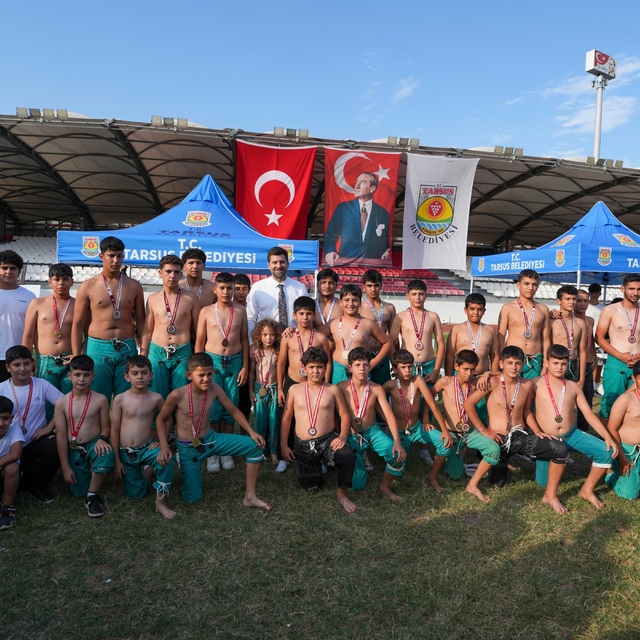 Tarsus Gelecek Spor Kulübü'nde yaz kursları başladı
