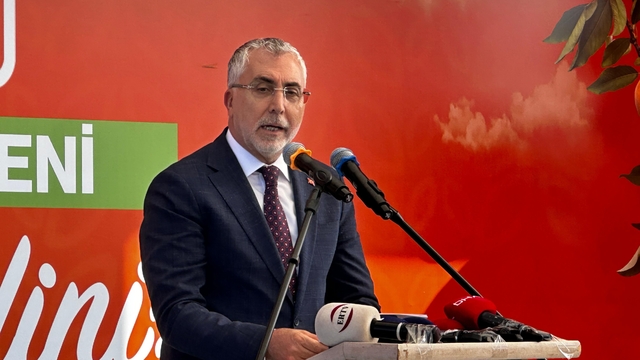 Bakan Işıkhan: Bugün bölgesine de dünyaya da liderlik eden güçlü bir Türkiye var (2)