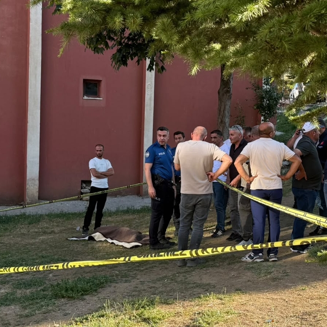 Manevra yapan ambulansın çarptığı Muhammet, hayatını kaybetti