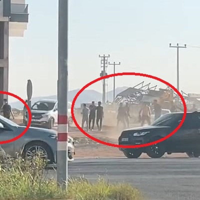 Diyarbakır'da taşlı, sopalı kavga kamerada: 2 yaralı