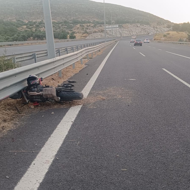 İzmir'de motosiklet eğitmeni Akif Emre, kazada hayatını kaybetti
