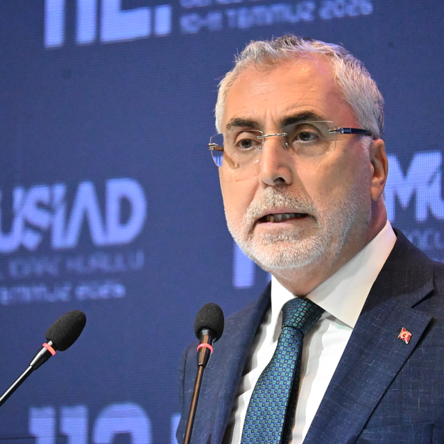 Bakan Işıkhan: Bugün bölgesine de dünyaya da liderlik eden güçlü bir Türkiy...